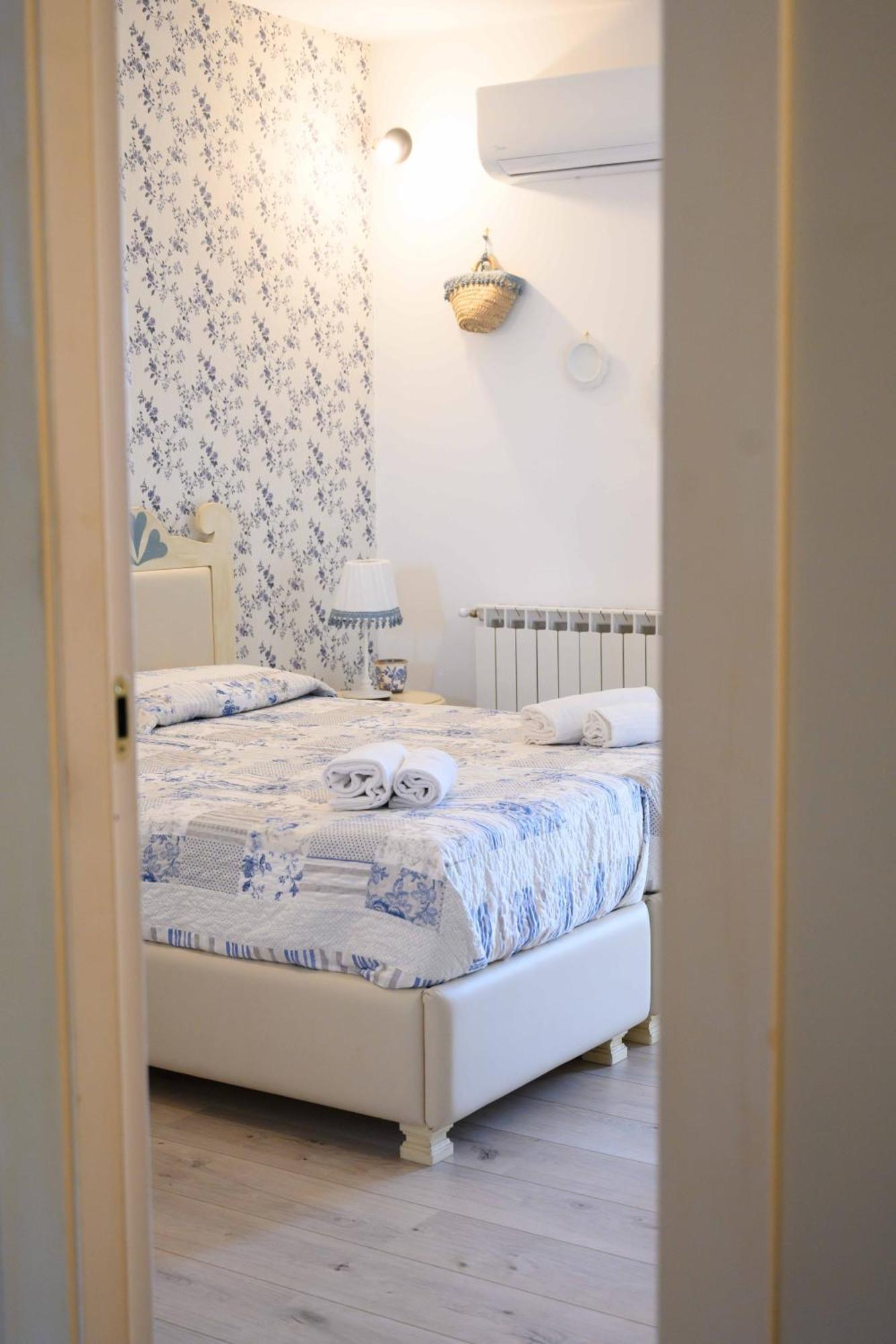 Etna Casa Del Sole Bed and Breakfast Nicolosi Exteriör bild